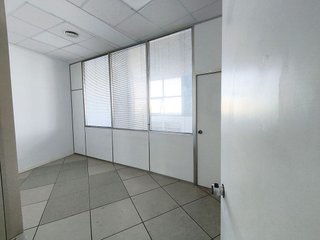 Oficina en venta en Palacio de Congresos - Urbadiez - Entrepuentes en Sevilla