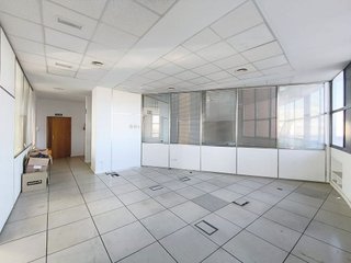 Oficina en venta en Palacio de Congresos - Urbadiez - Entrepuentes en Sevilla