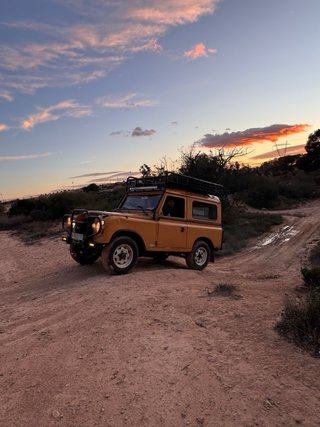 Land Rover Santana 88