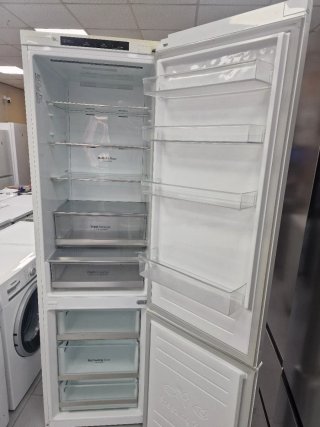 Nevera LG  de 2m x 60cm  ! Energética A+++