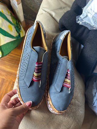 Zapatos grises para hombre
