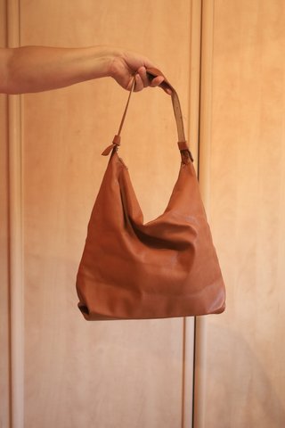 Bolso Hobo Piel Camel Casual