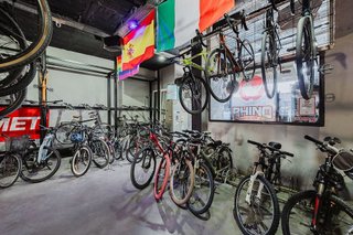 Local comercial en venta en Zona Puerto Deportivo en Fuengirola