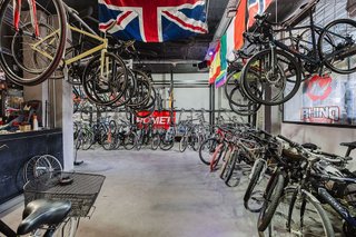 Local comercial en venta en Zona Puerto Deportivo en Fuengirola