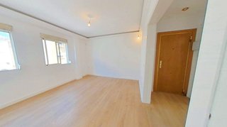 Piso en venta en Benicalap en Valencia