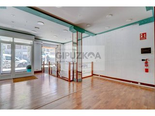Local comercial en venta en Gros en San Sebastián-Donostia