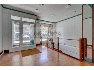 Local comercial en venta en Gros en San Sebastián-Donostia