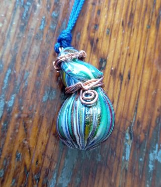 Collana ciondolo vetro multicolore
