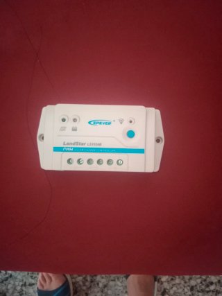 Controlador de Carga Solar LS1024B 10A