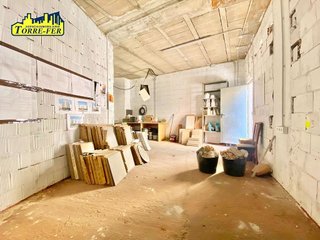 Local comercial en venta en Plaza de Toros - Santa Rita en Almería