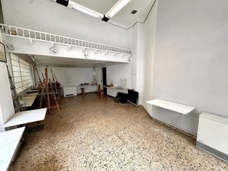Local comercial en venta en Azpilagaña en Pamplona
