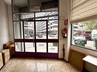 Local comercial en venta en Azpilagaña en Pamplona