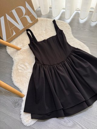 Vestido Zara preto