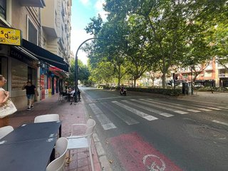 Bar en venta en La Roqueta en Valencia