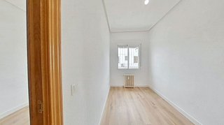 Piso en venta en Cuatro Caminos en Madrid