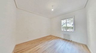 Piso en venta en Cuatro Caminos en Madrid