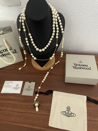 Collar Vivienne Westwood Perlas Dorado