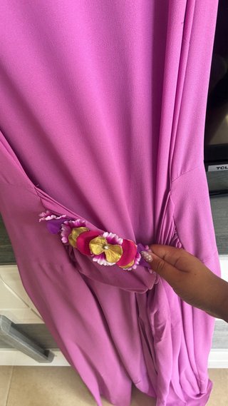 Vestido largo rosa con cinturón