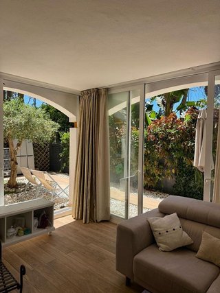 Piso en venta en La Dama de Noche-La Alzambra en Marbella