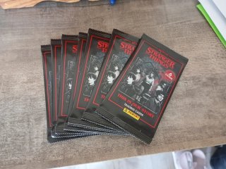 7 Sobres Panini Stranger Things