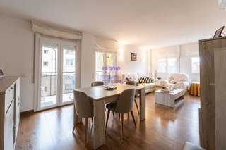 Piso en venta en Santa Eugènia en Girona