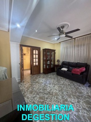 Casa adosada en venta en Zona Hospital en Linares