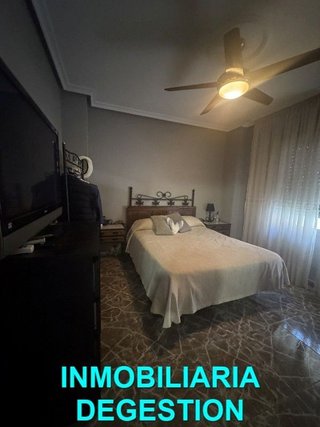 Casa adosada en venta en Zona Hospital en Linares