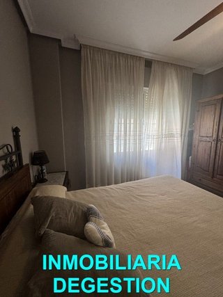Casa adosada en venta en Zona Hospital en Linares