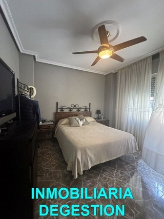 Casa adosada en venta en Zona Hospital en Linares