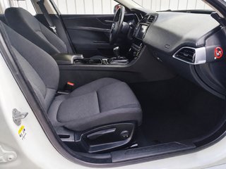 JAGUAR XE 2.0 Diesel RWD 132kW Pure 180CV