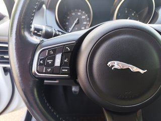 JAGUAR XE 2.0 Diesel RWD 132kW Pure 180CV
