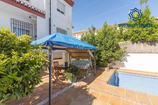 Casa pareada en venta en Residencial Triana - Barrio Alto en Gabias (Las)