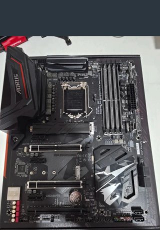 Gigabyte Z370 Aorus Ultra Gaming Placa Base