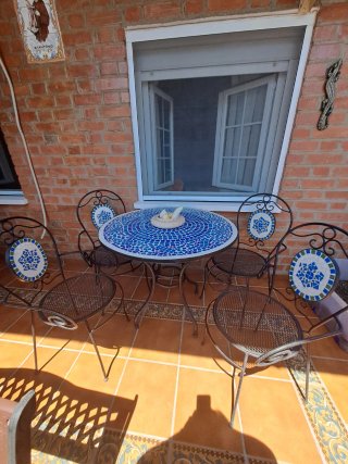Mesa y 4 Sillas Forja Diseño Cerámica