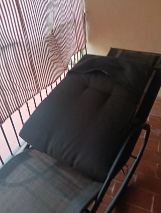 Outsunny Tumbona Mecedora Exterior con cojin.