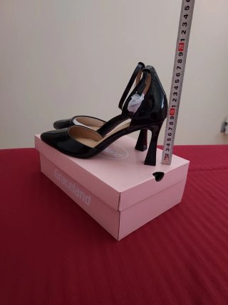 Zapatos charol negros Graceland T.41