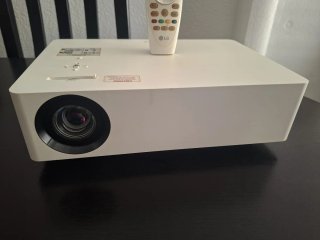 Proyector LG HU70LS Blanco incluye Pantalla eléctr