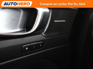 Volvo XC40 1.5 T5 Recharge Plug-in Hybrid Plus Dark 2WD