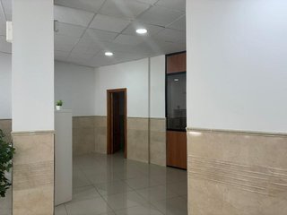 Local comercial en alquiler en Carranque - Haza Cuevas en Málaga