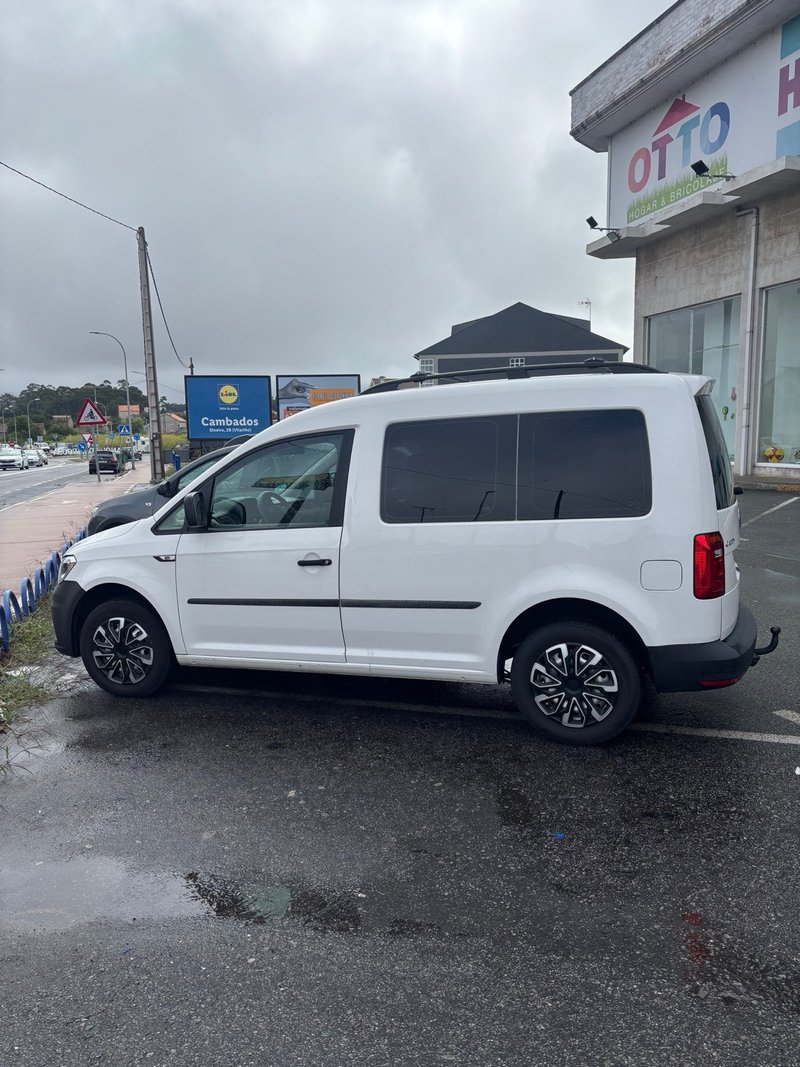Volkswagen Caddy 2021 - foto 1