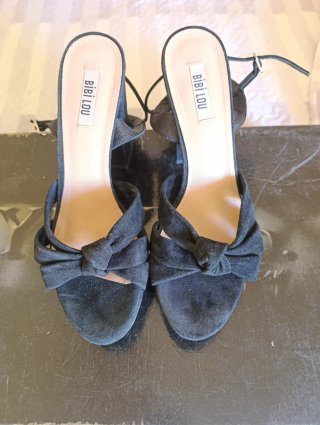 Sandalias Bibi Lou Negras Tacón Plataforma