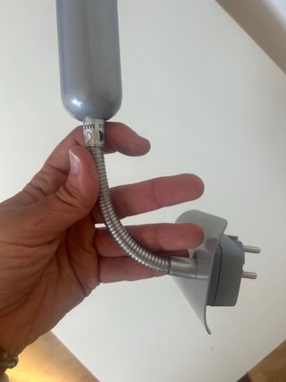 Lámpara flexible para enchufe