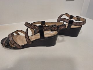 Sandalias Geox Lupe Negro y Marrón