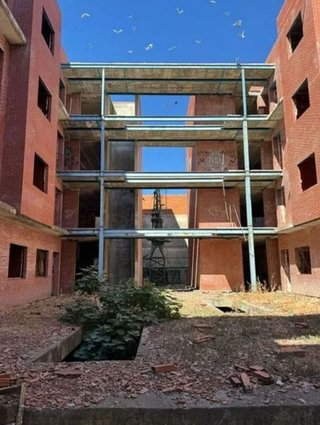 Edificio en venta en Puebla de Montalbán (La)