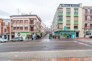 Garaje en venta en Hoya del Molino en Lucena