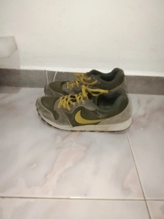 Zapatillas Nike Verdes y Amarillas