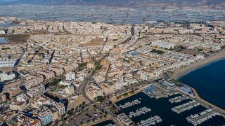 Piso en venta en Roquetas Centro en Roquetas de Mar