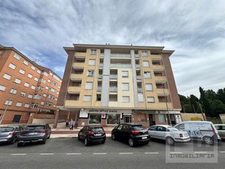Piso en venta en Universidad en Ávila
