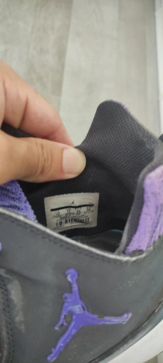 Zapatillas Nike Air Jordan Morado y Negro