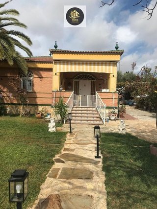 Chalet en venta en San Gonzalo en Linares